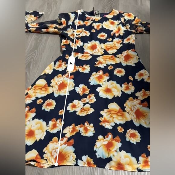 Betsey Johnson Navy Blue‎ & White Floral Print Chiffon Fit & Flare Dress Size 6 - Picture 8 of 8